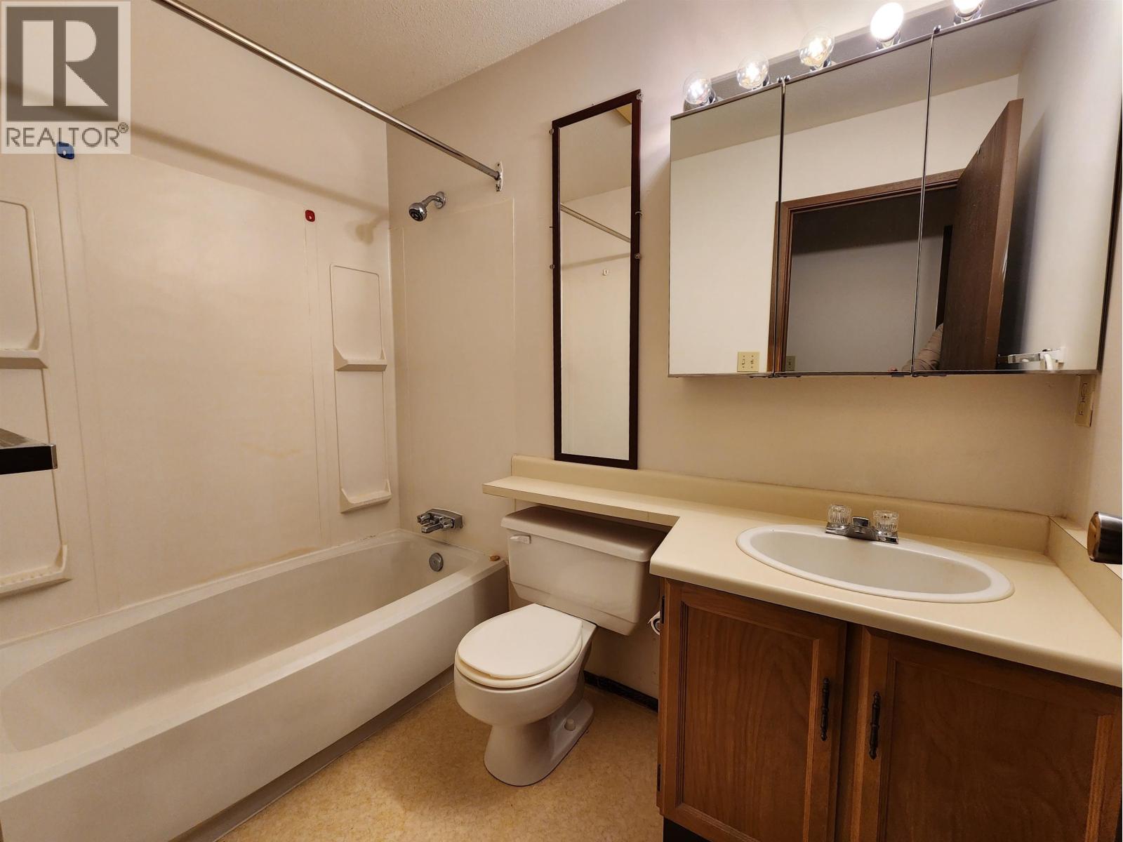 102 3033 S OSPIKA BOULEVARD, Prince George