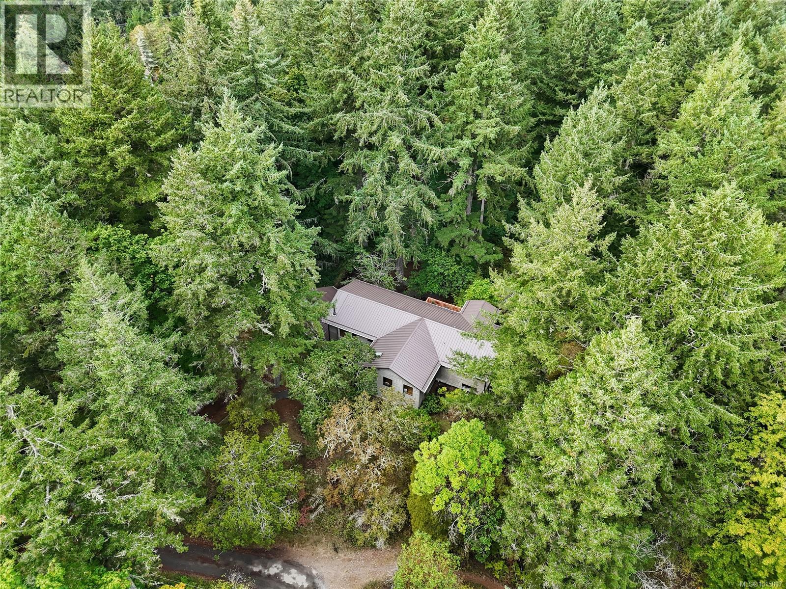  100 Viaduct Avenue West, Saanich