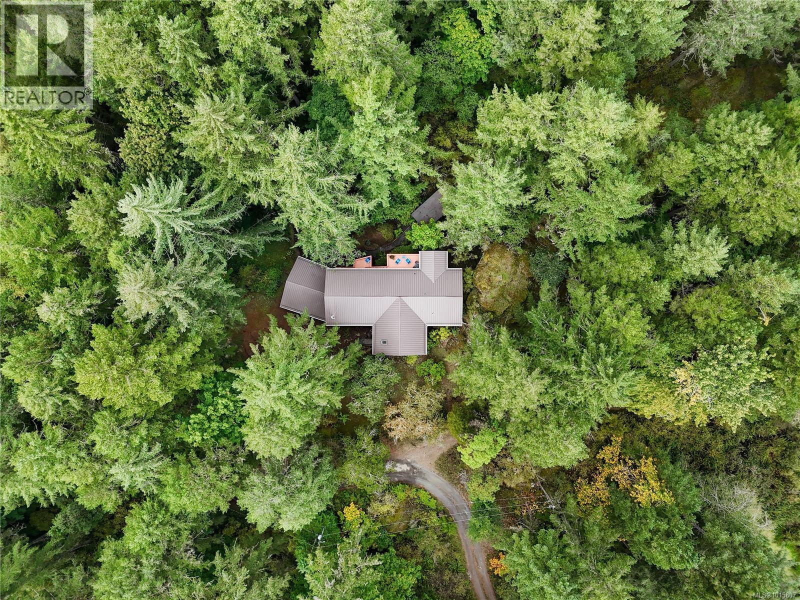  100 Viaduct Avenue West, Saanich