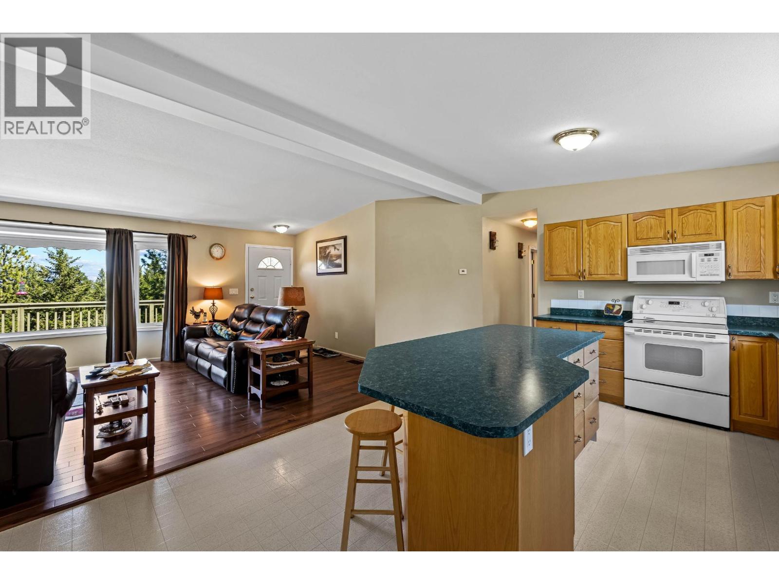 116 COLDWATER Road, Merritt