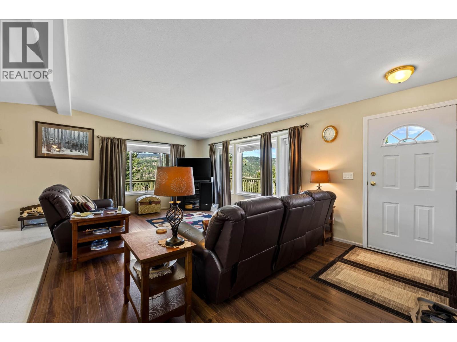 116 COLDWATER Road, Merritt