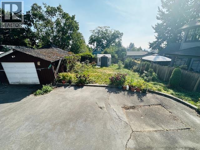 1038 SEVENTH AVENUE, New Westminster