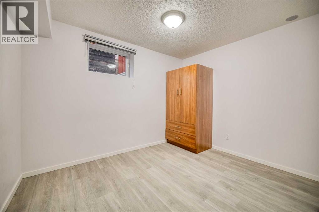 Single Family House Bungalow for Sale in  Boulton Road NW Brentwood Calgary 