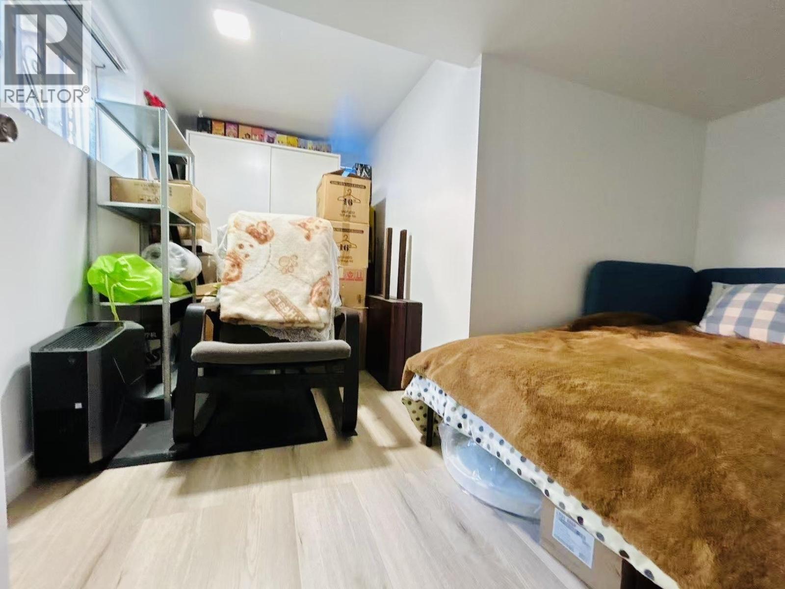 1038 SEVENTH AVENUE, New Westminster