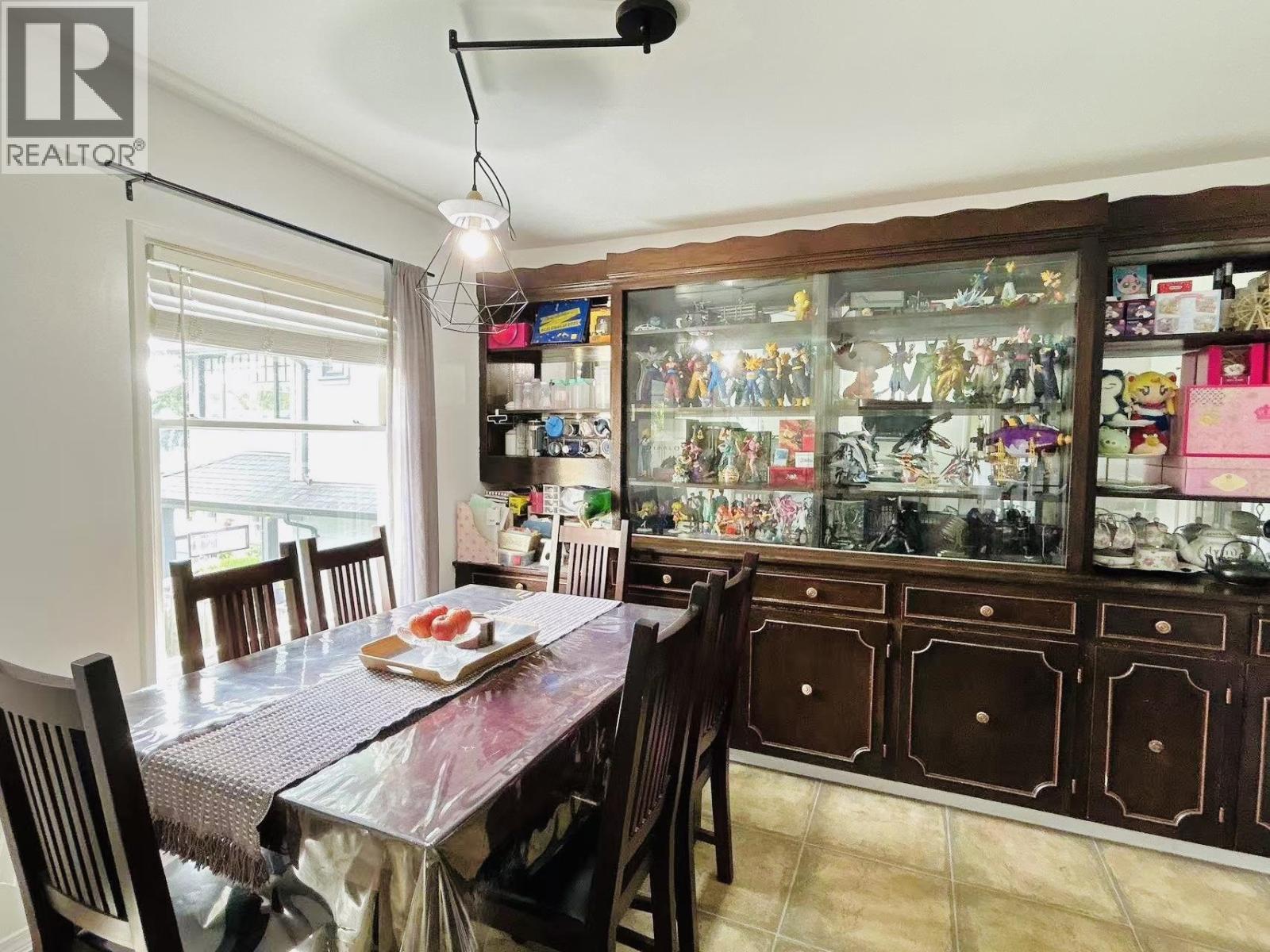 1038 SEVENTH AVENUE, New Westminster