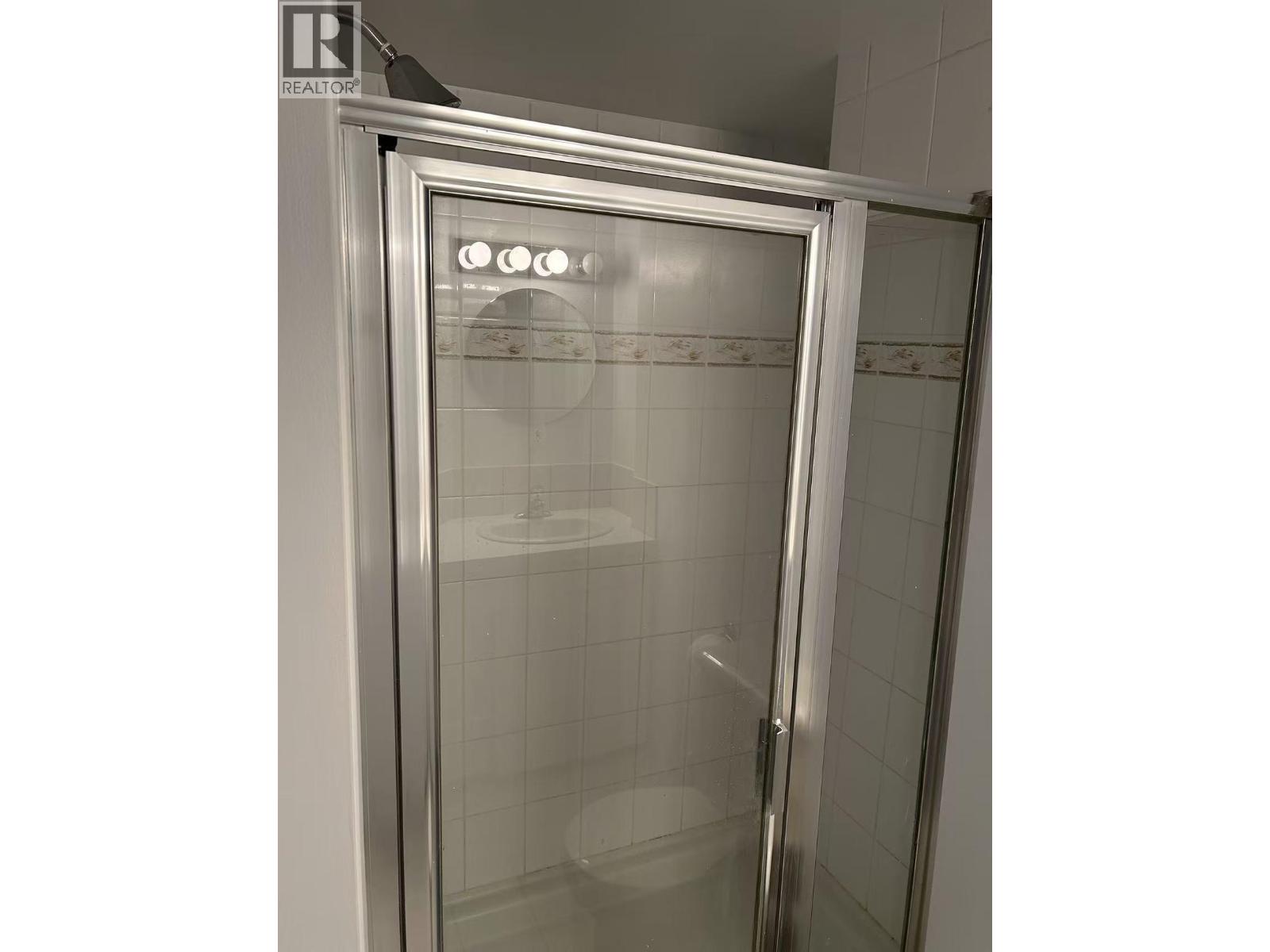 1038 SEVENTH AVENUE, New Westminster