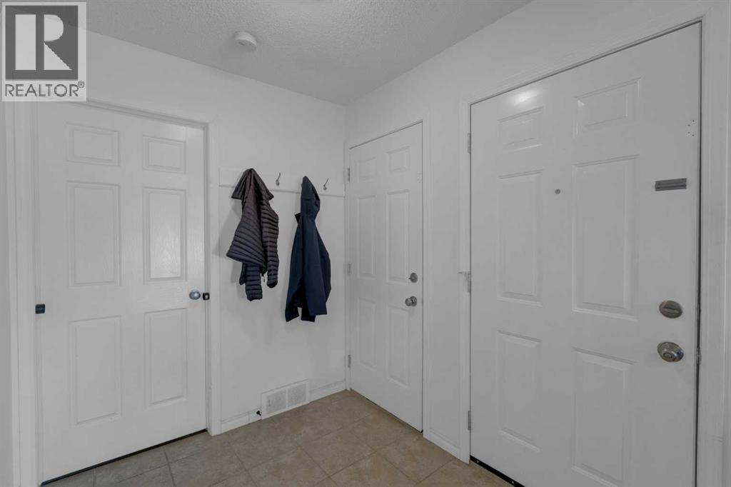 Single Family House for Sale in   Hidden Hills Terrace NW Hidden Valley Calgary 