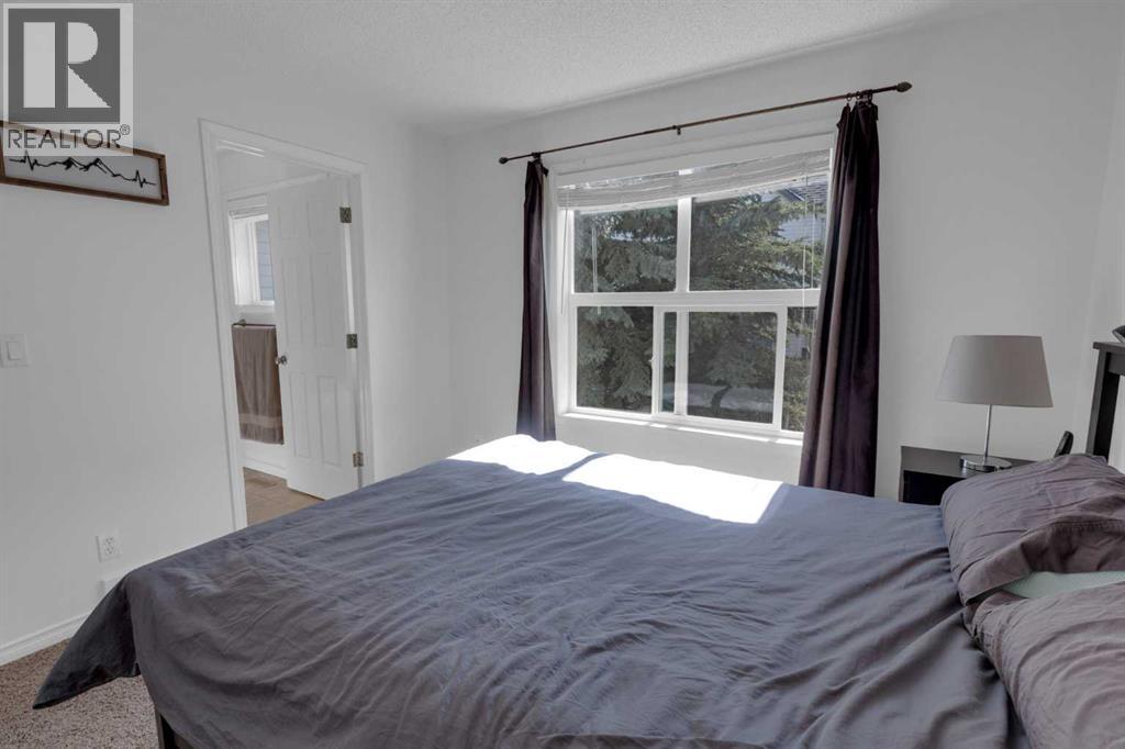 Single Family House for Sale in   Hidden Hills Terrace NW Hidden Valley Calgary 