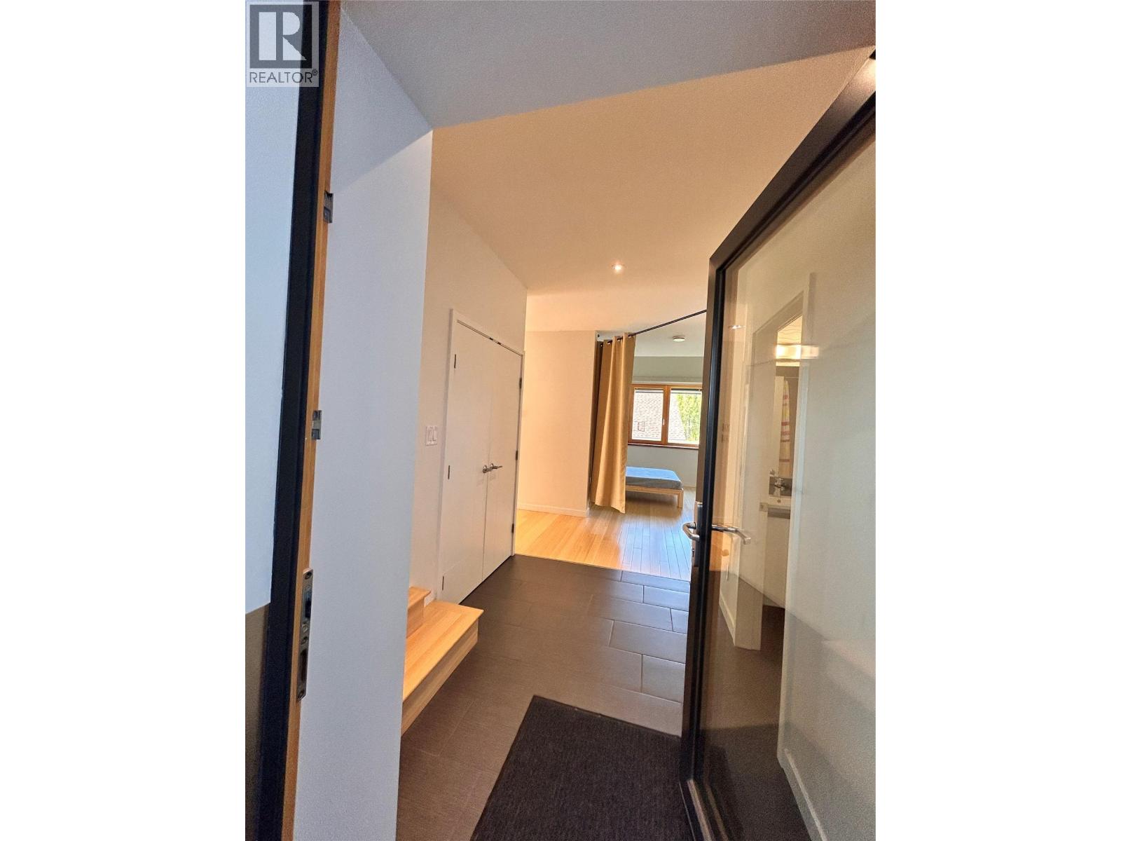 1006 Silvertip Road - 24