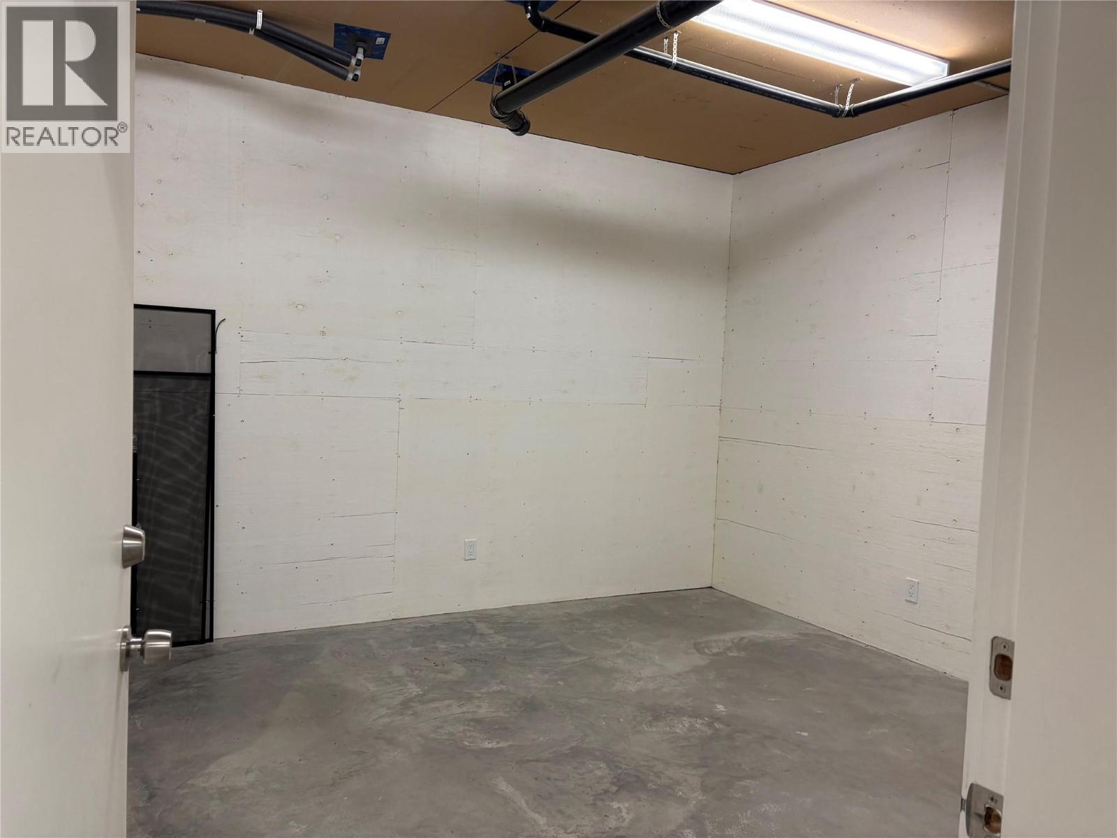 1006 Silvertip Road - 14