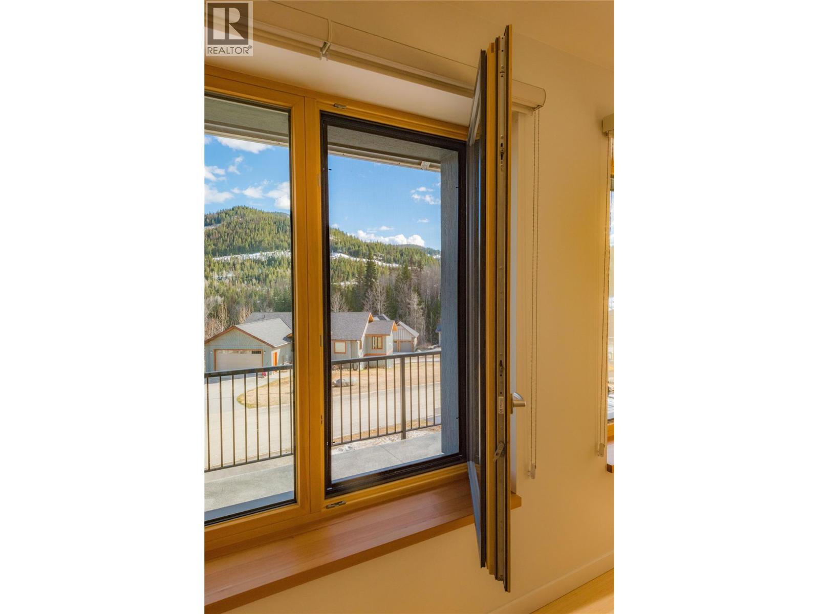1006 Silvertip Road - 38