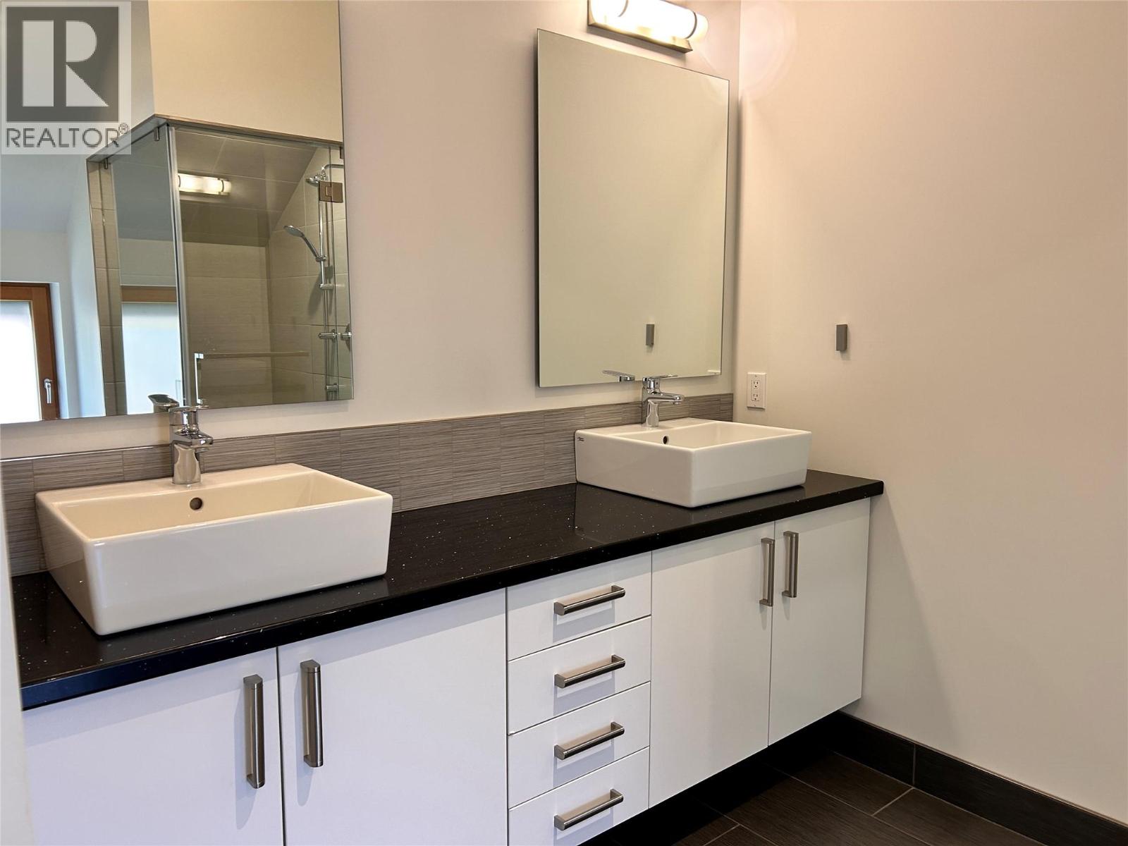 1006 Silvertip Road - 63
