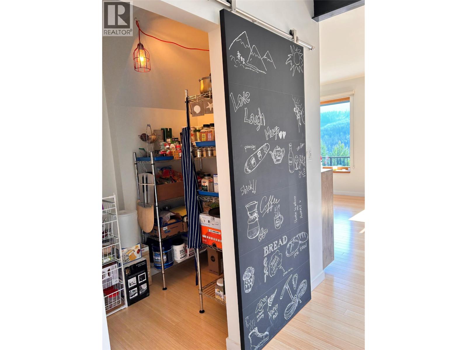 1006 Silvertip Road, Rossland
