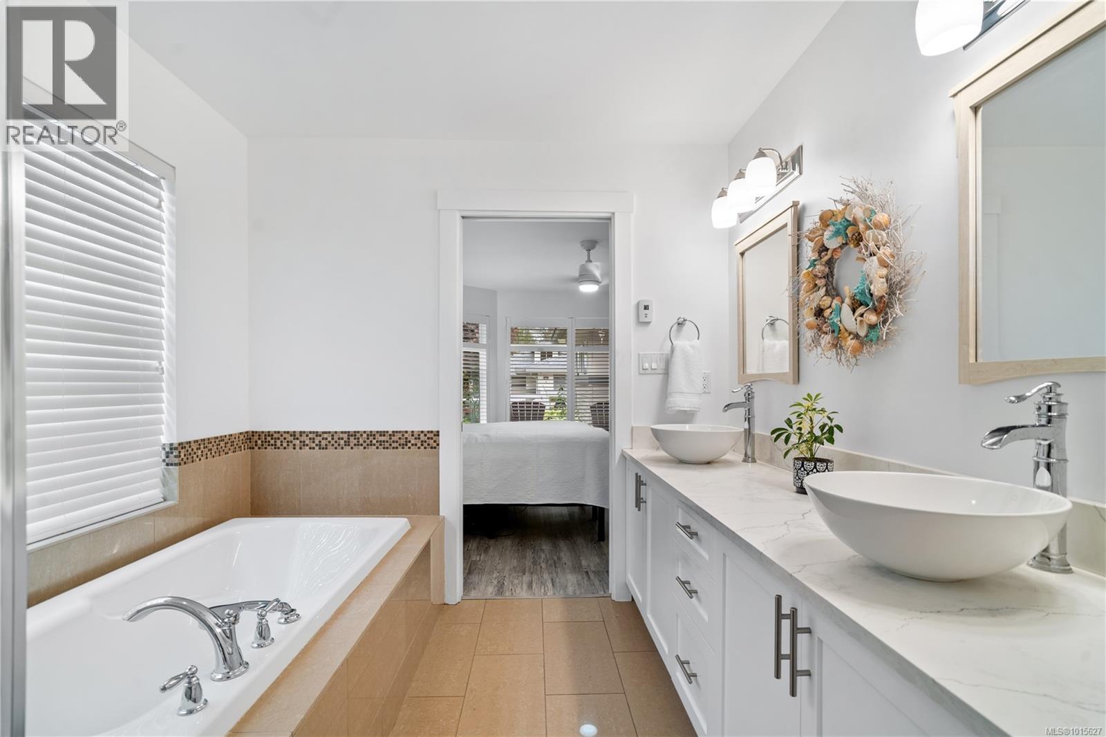 15 500 Corfield St, Parksville