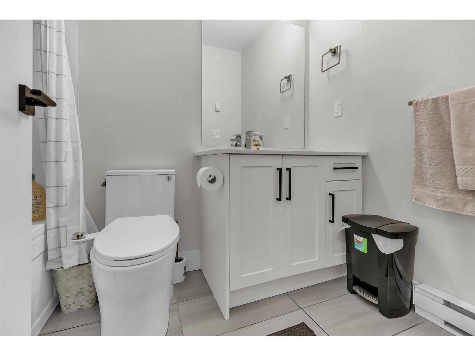11 2033 MCKENZIE ROAD, Abbotsford