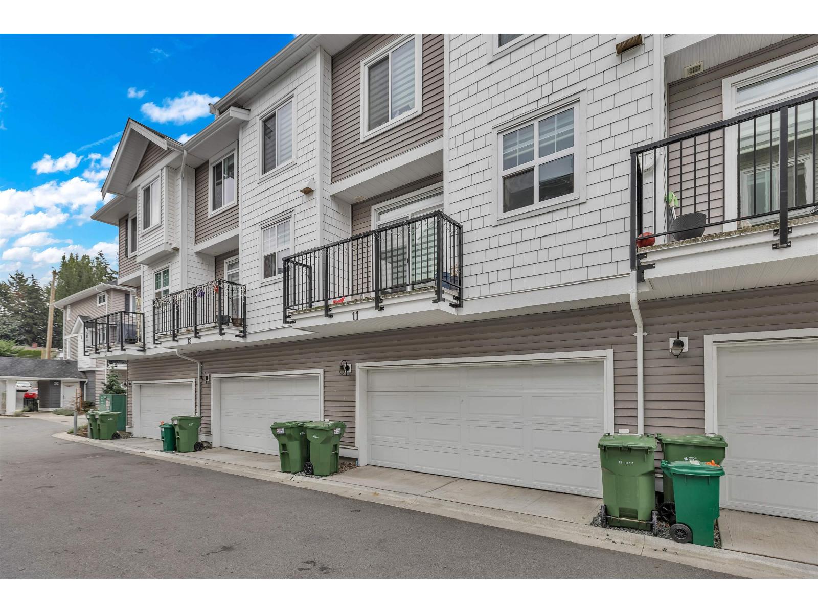 11 2033 MCKENZIE ROAD, Abbotsford