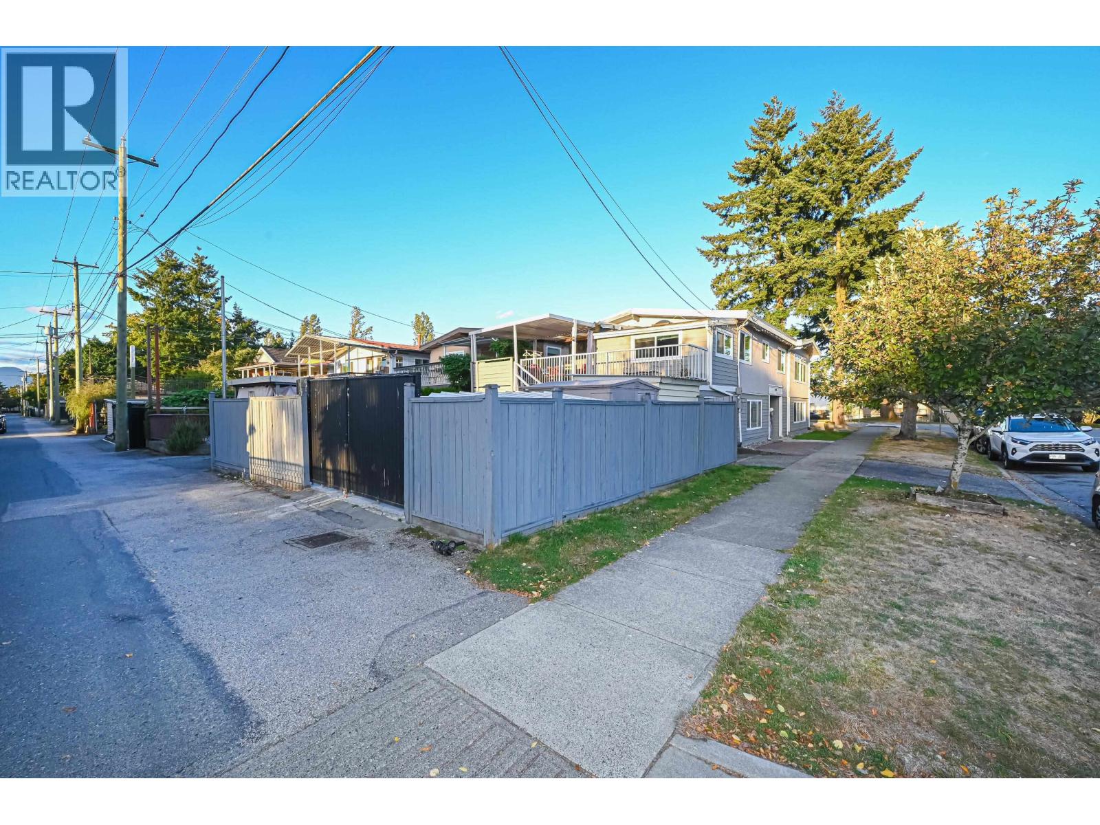 2295 E 48TH AVENUE, Vancouver