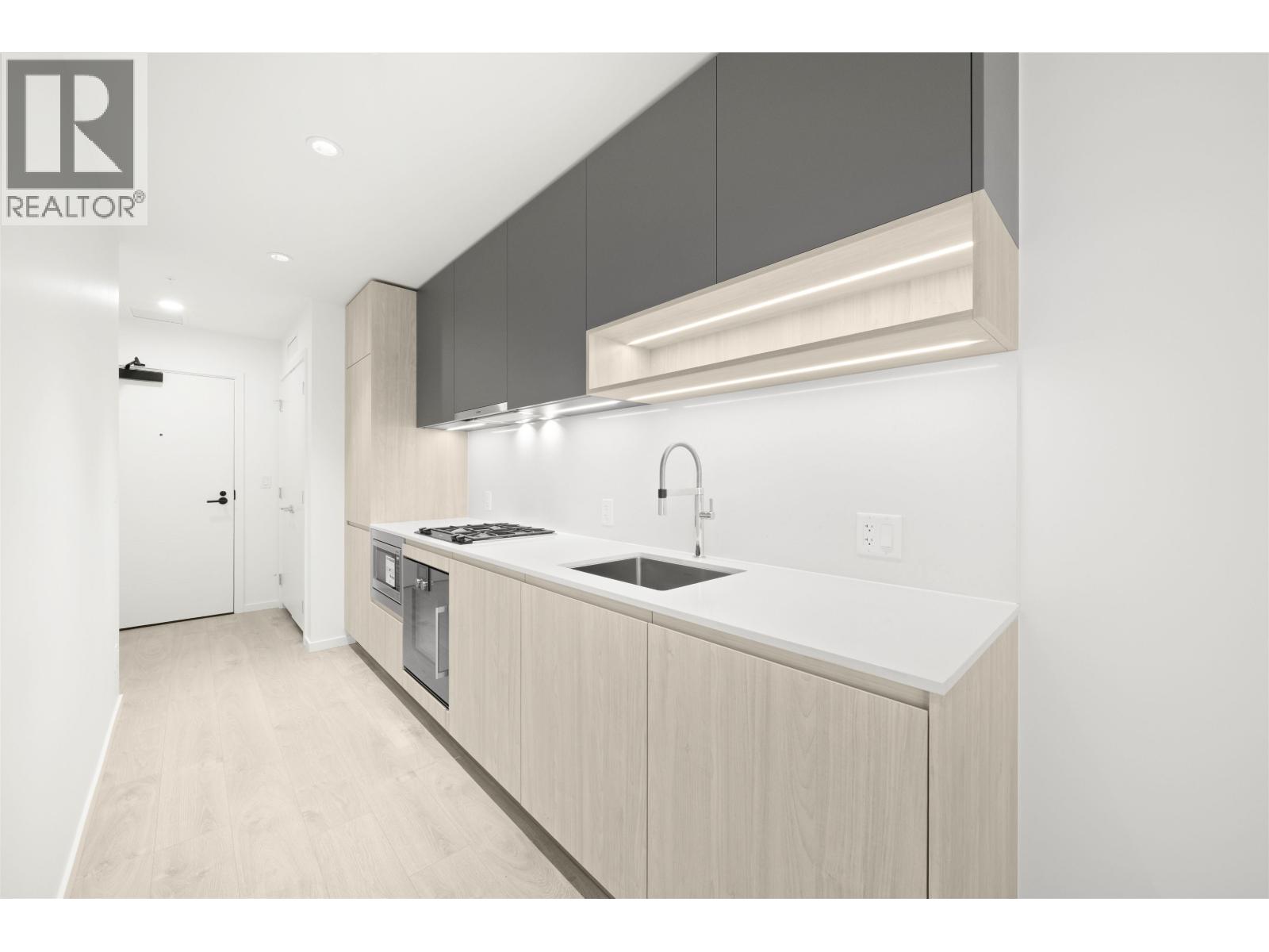 569 6600 MINORU BOULEVARD, Richmond