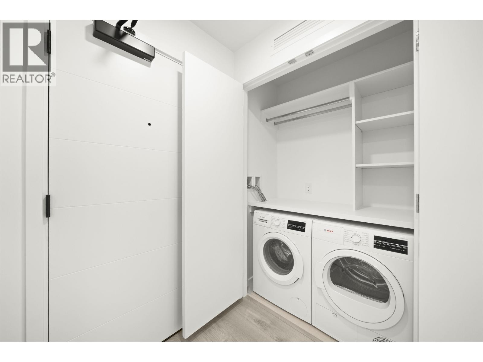 569 6600 MINORU BOULEVARD, Richmond