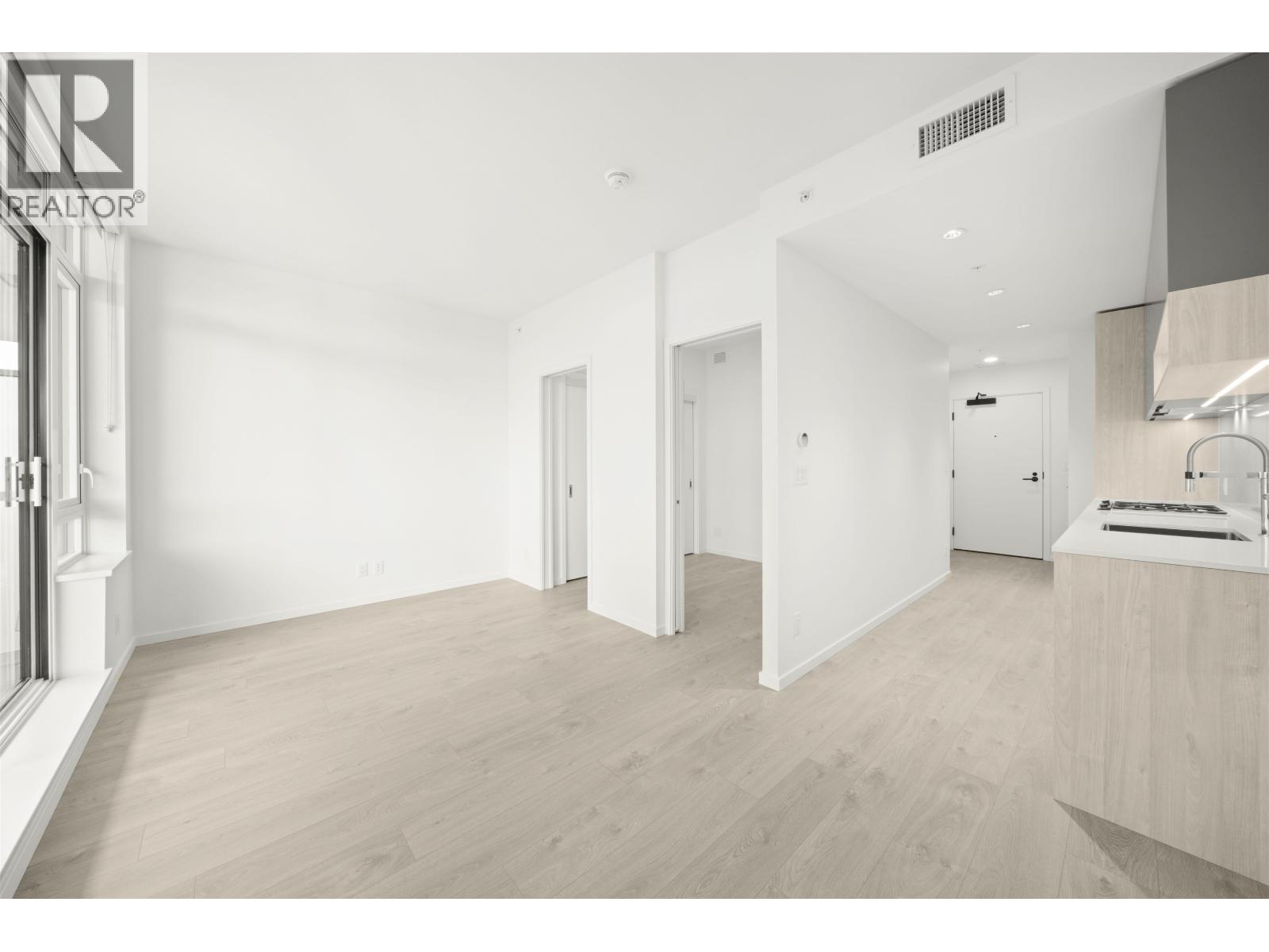 569 6600 MINORU BOULEVARD, Richmond