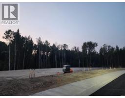 Photo 12 of 14, 4981 HEADLANDS HEIGHTS · Prince George, BC