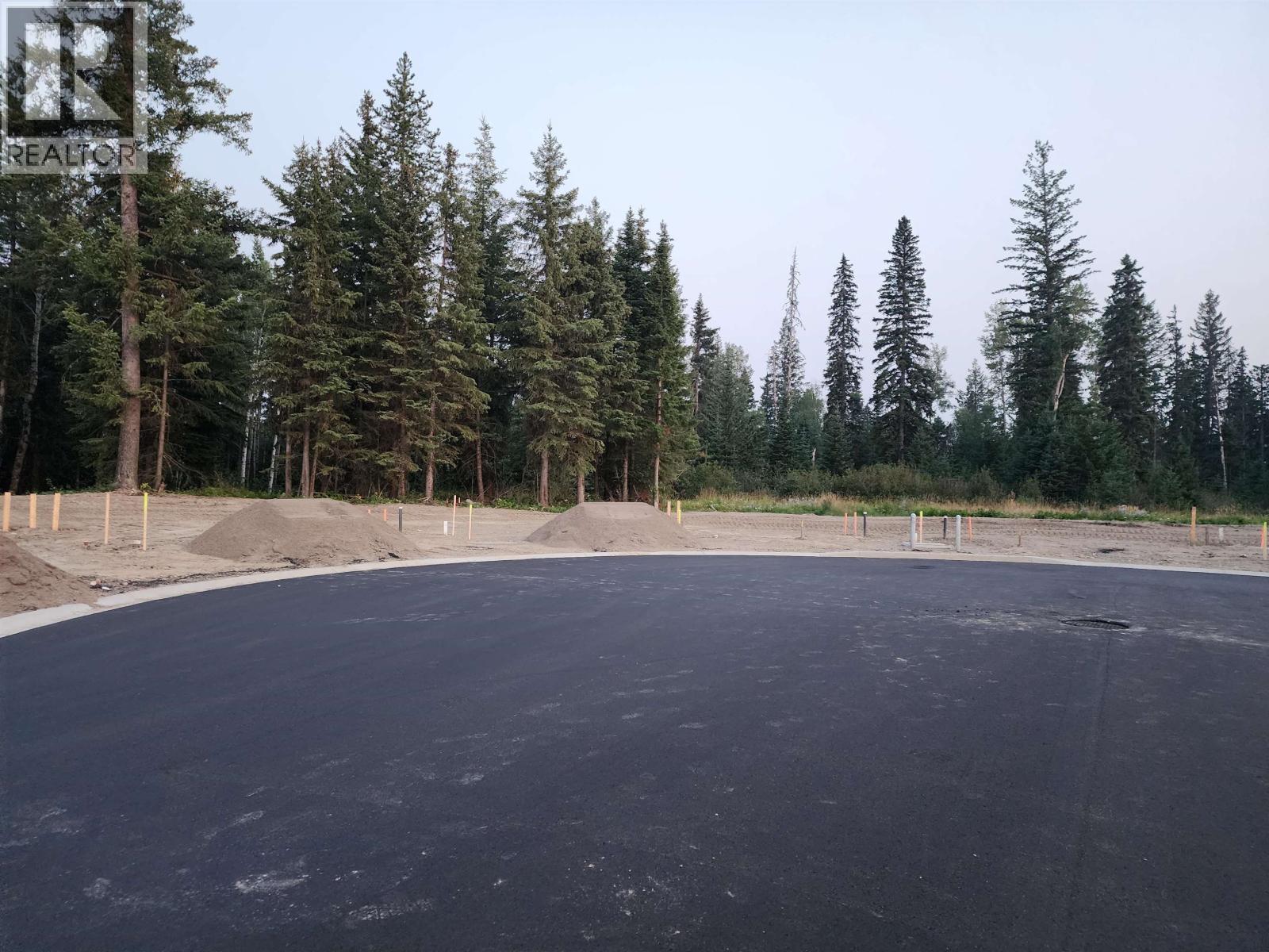 Kitchen of 4993 HEADLANDS HEIGHTS · Prince George, BC