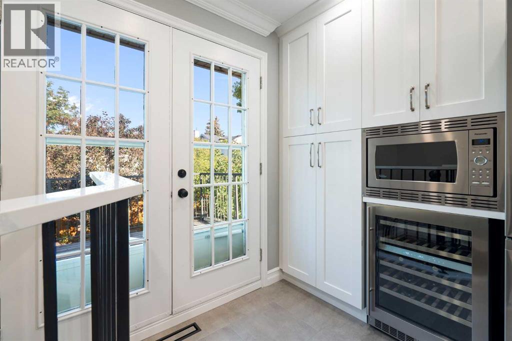 Single Family House 4 Level for Sale in  Scenic Cove Place NW Scenic Acres Calgary 