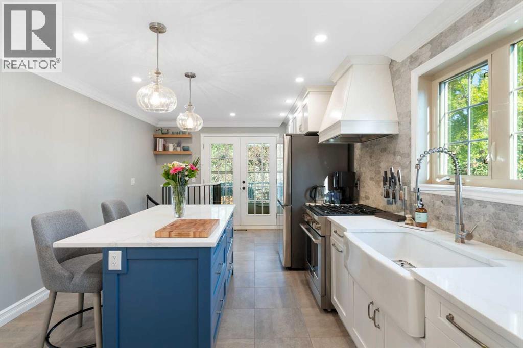 Single Family House 4 Level for Sale in  Scenic Cove Place NW Scenic Acres Calgary 