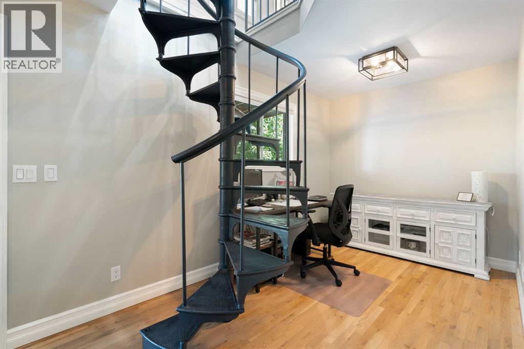Single Family House 4 Level for Sale in  Scenic Cove Place NW Scenic Acres Calgary 