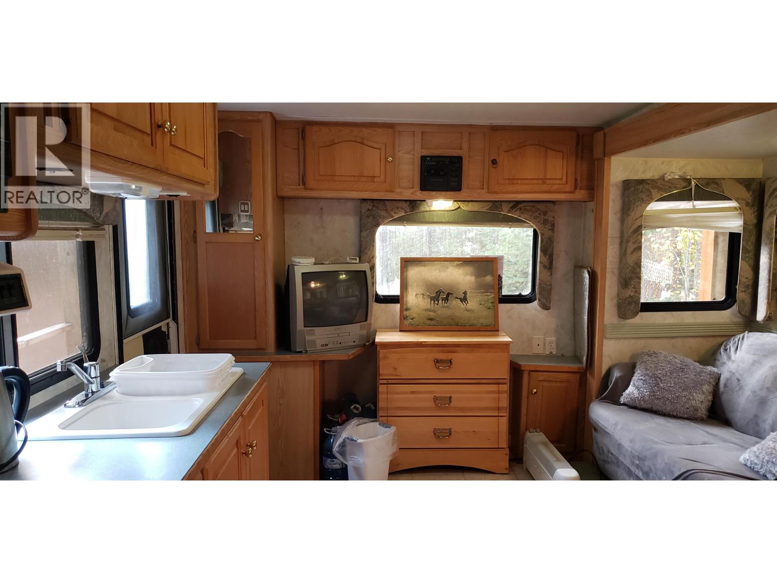 7641 BURGESS ROAD, Lone Butte