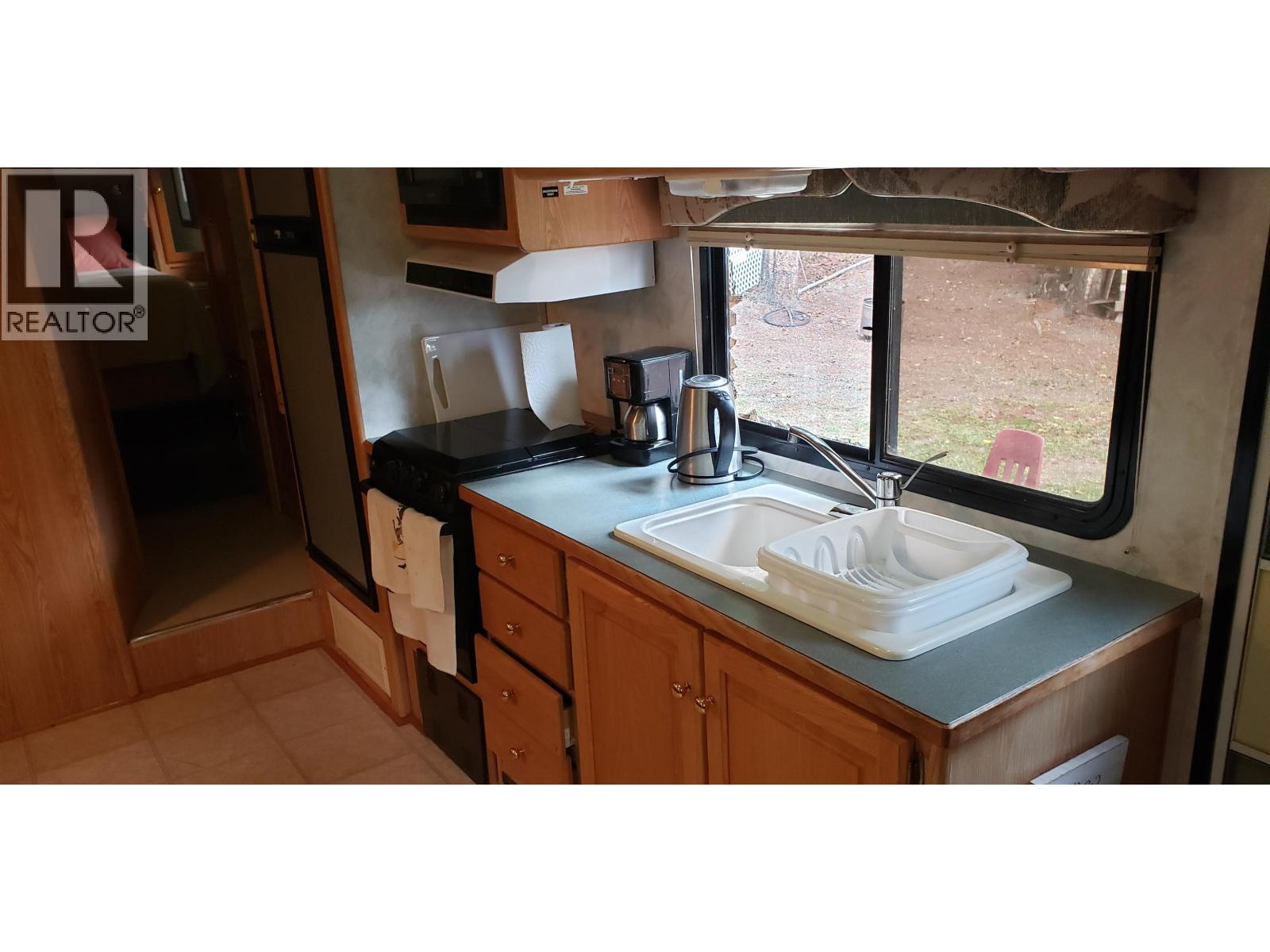 7641 BURGESS ROAD, Lone Butte