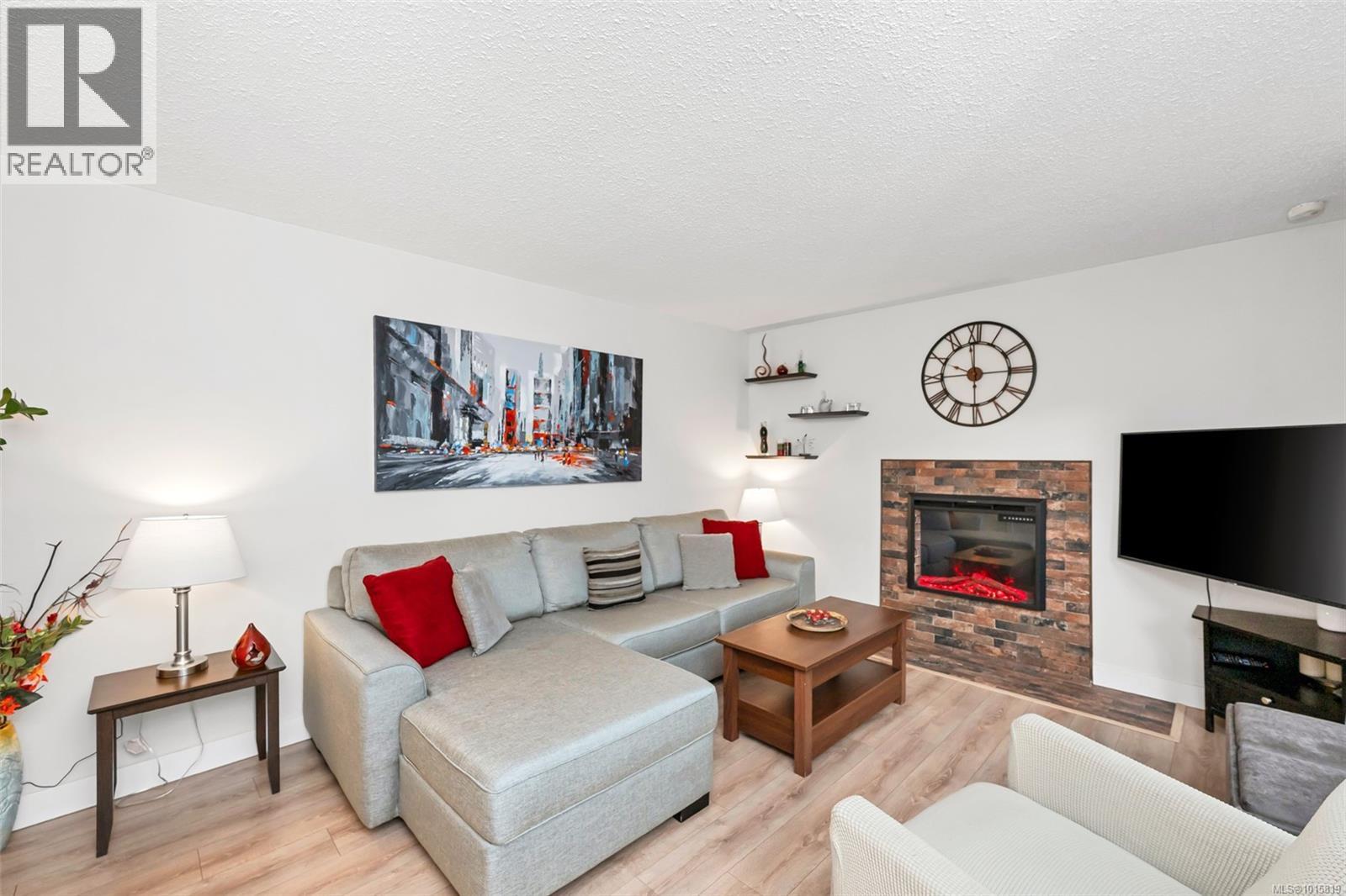 113 2860 Sooke Lake Rd, Langford