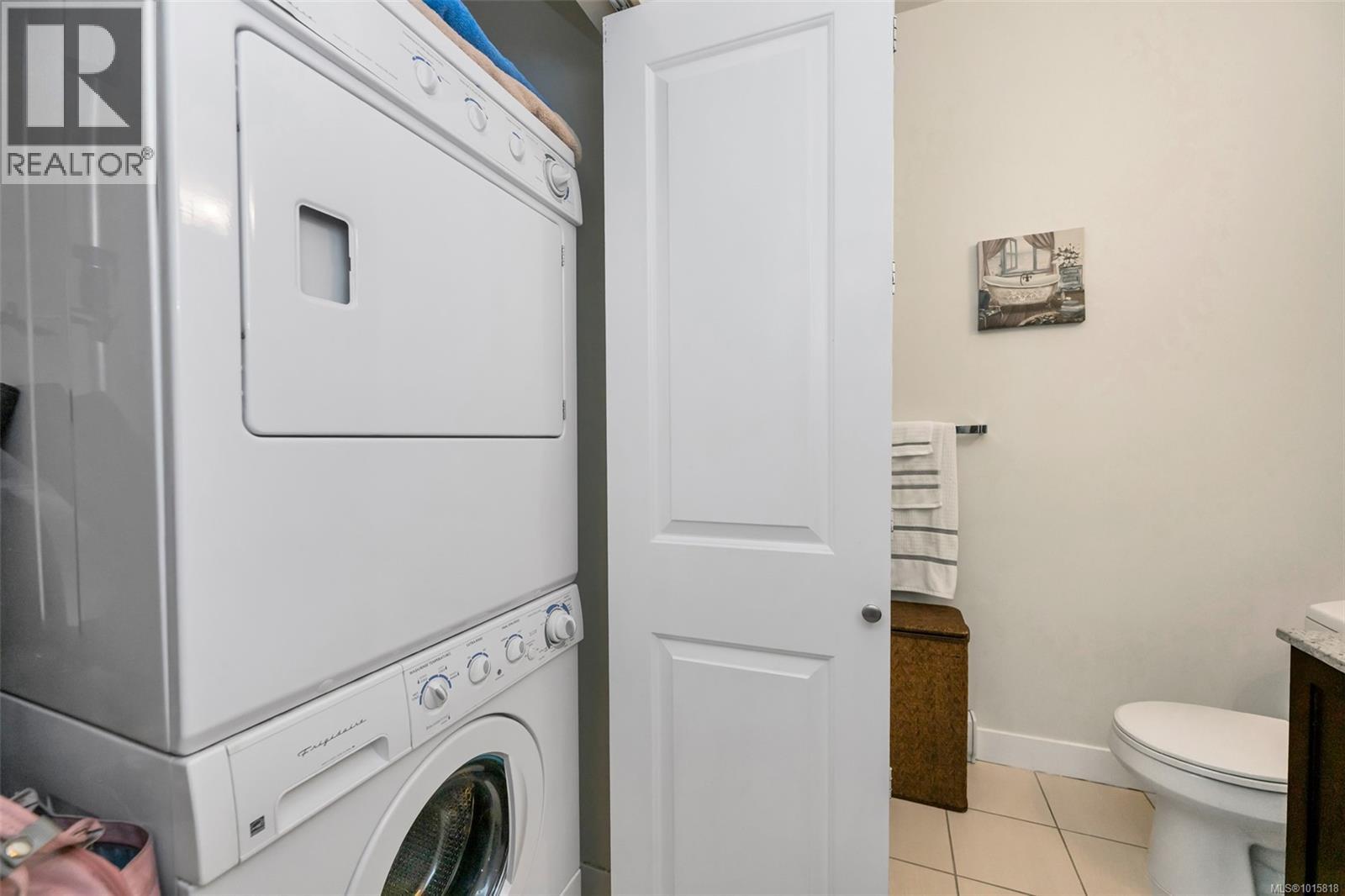 404 662 Goldstream Avenue, Langford