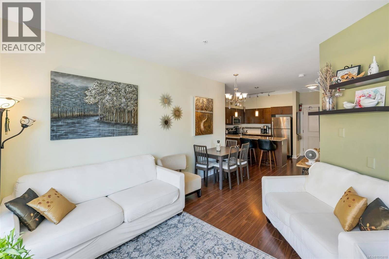 404 662 Goldstream Avenue, Langford