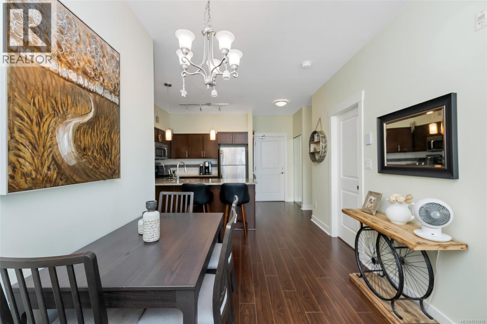 404 662 Goldstream Avenue, Langford