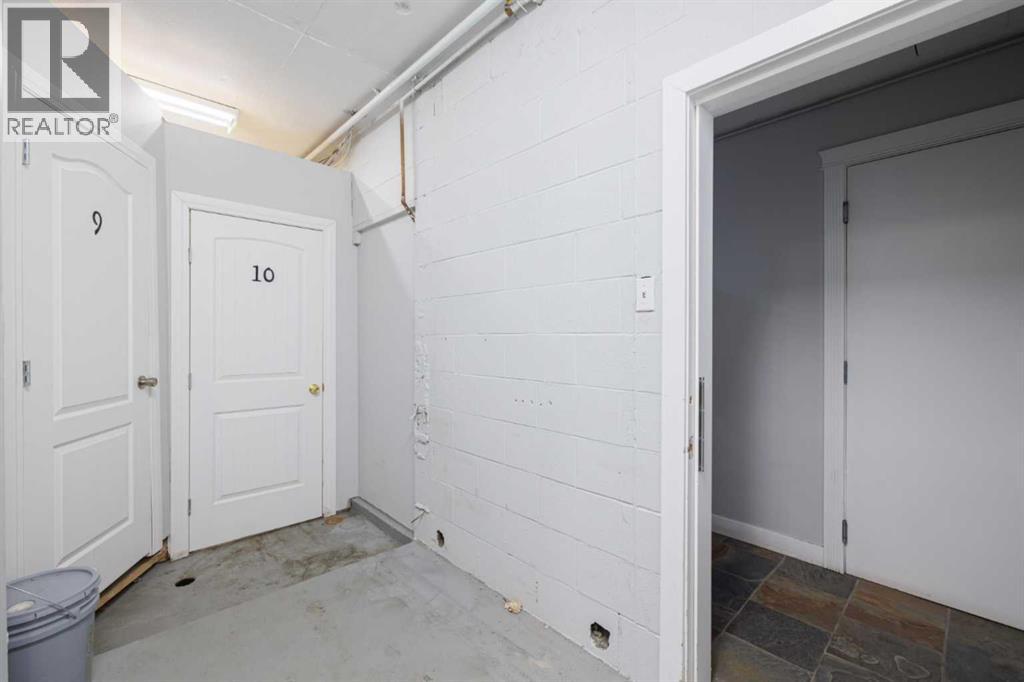 Single Family House for Sale in    Street SW Lower Mount Royal Calgary 