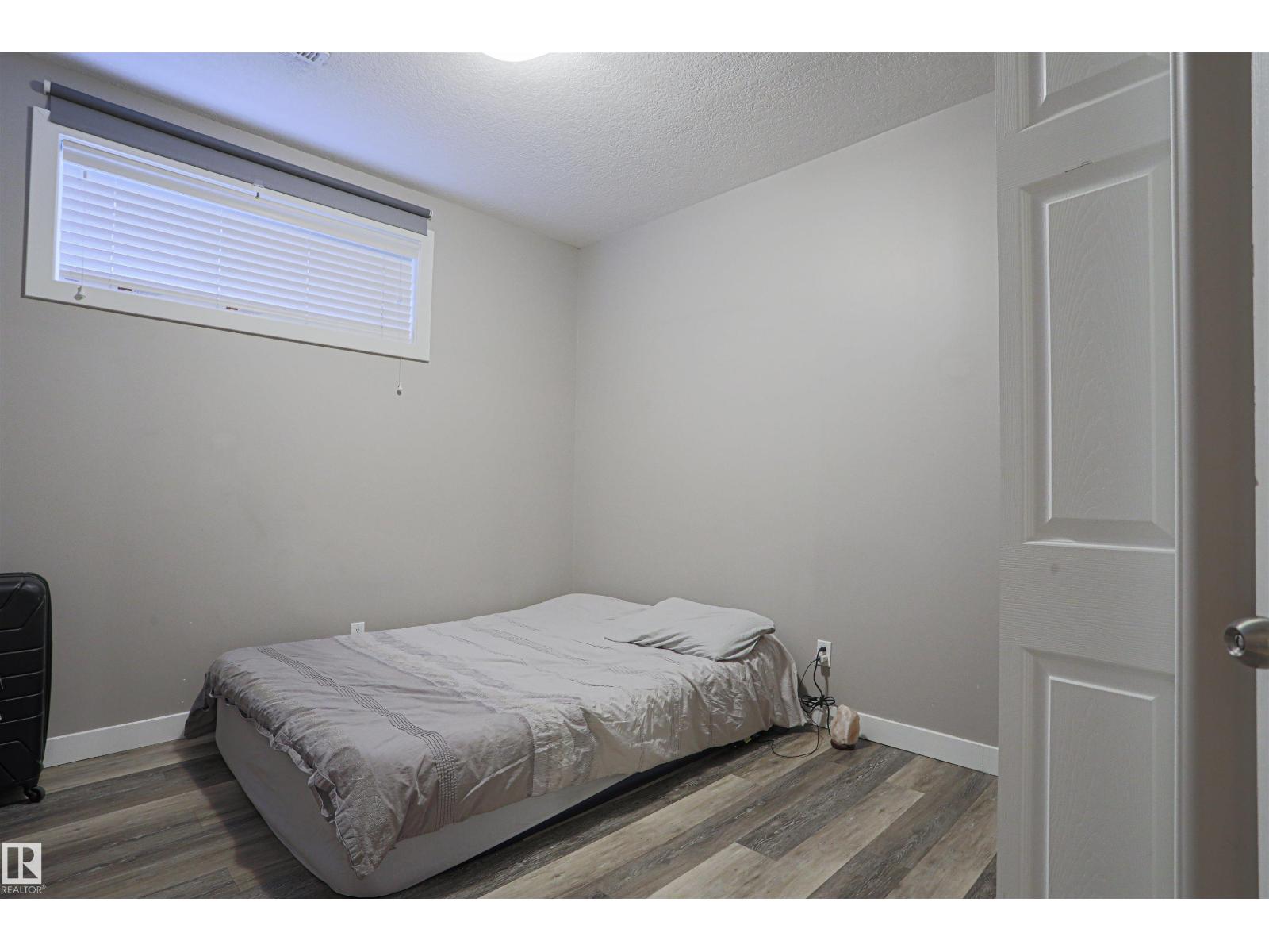 8804 100 ST NW, Edmonton