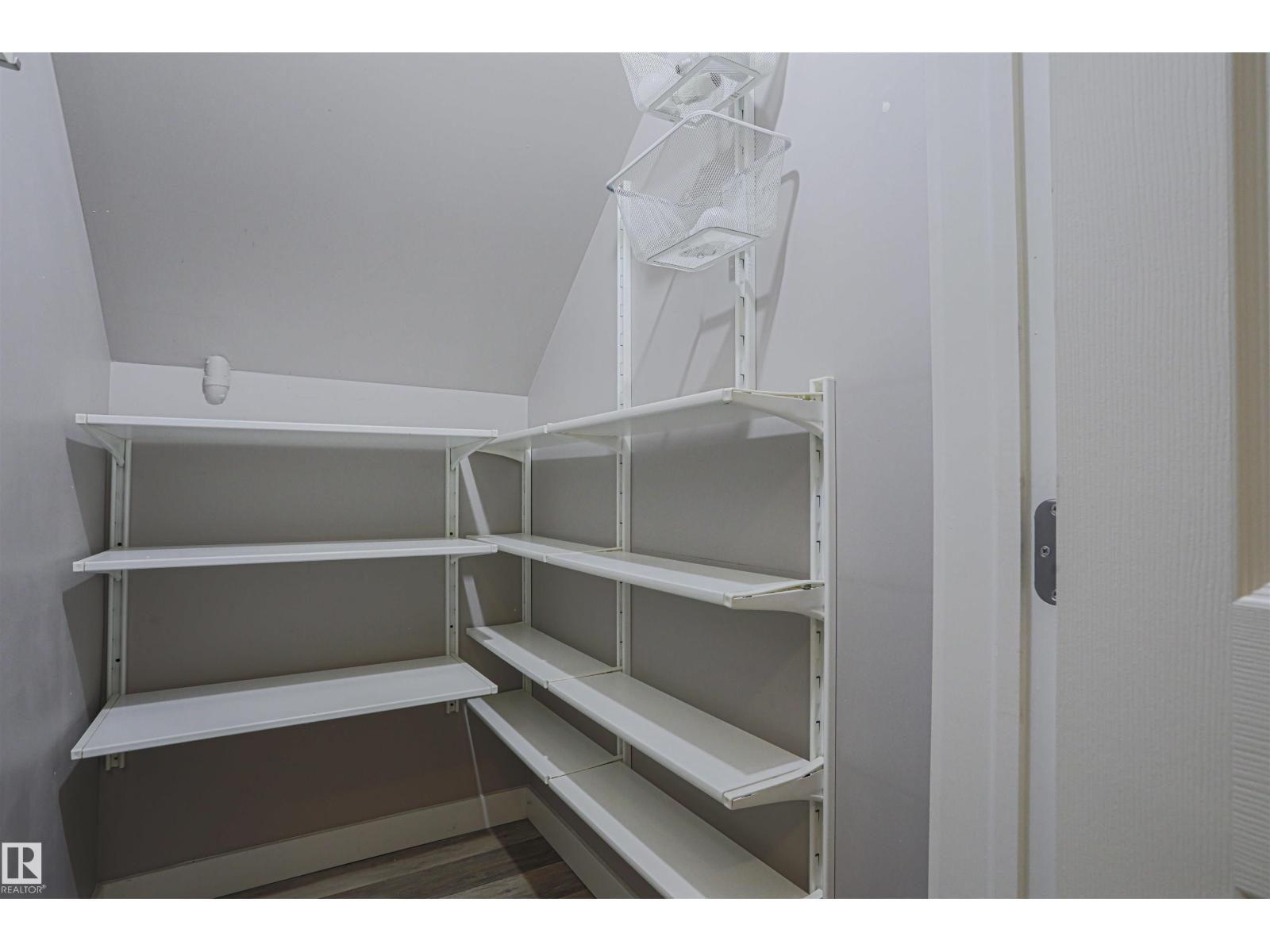 8804 100 ST NW, Edmonton