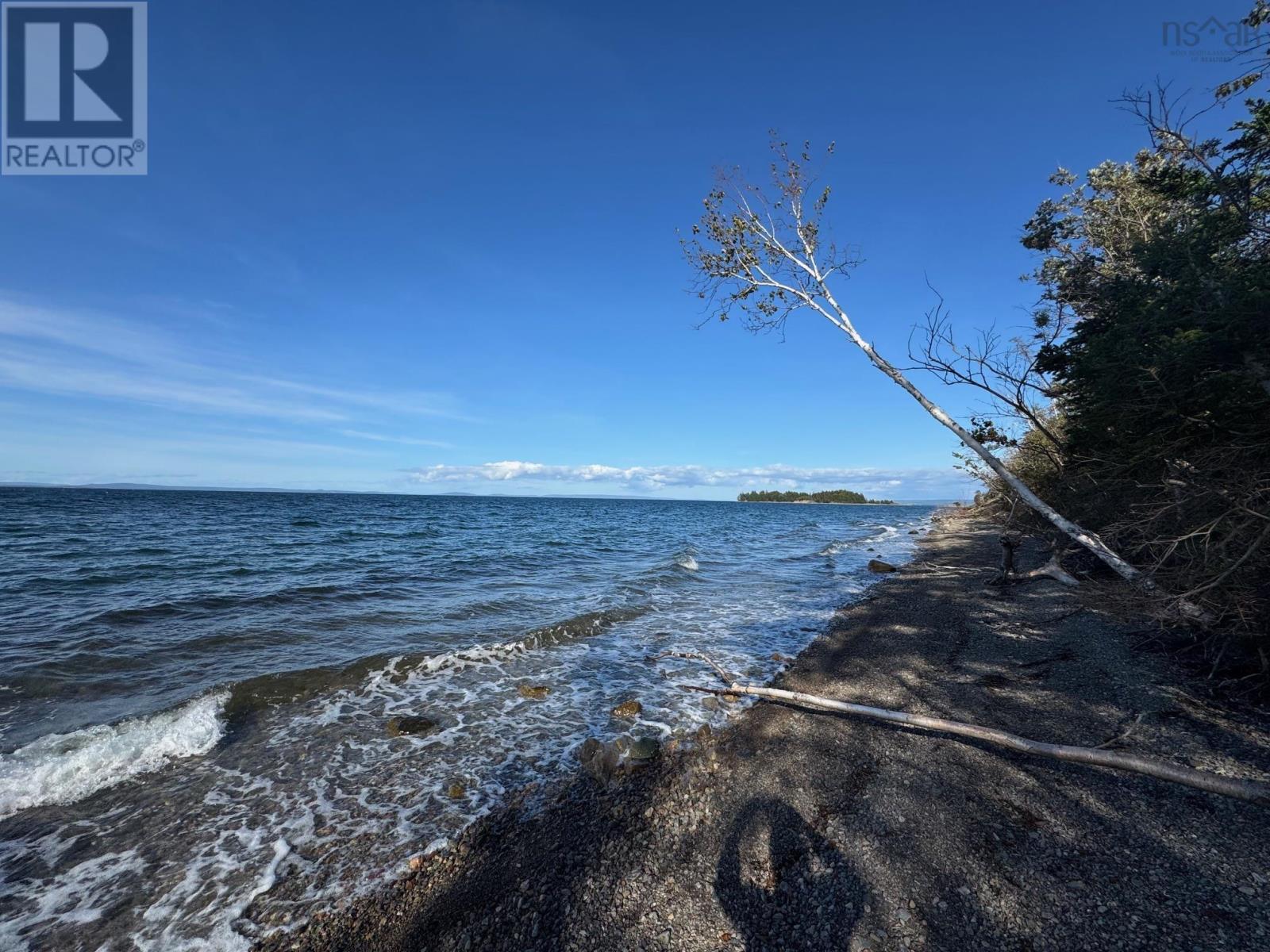 Property 30 of 46 of 5735 West Bay Rd