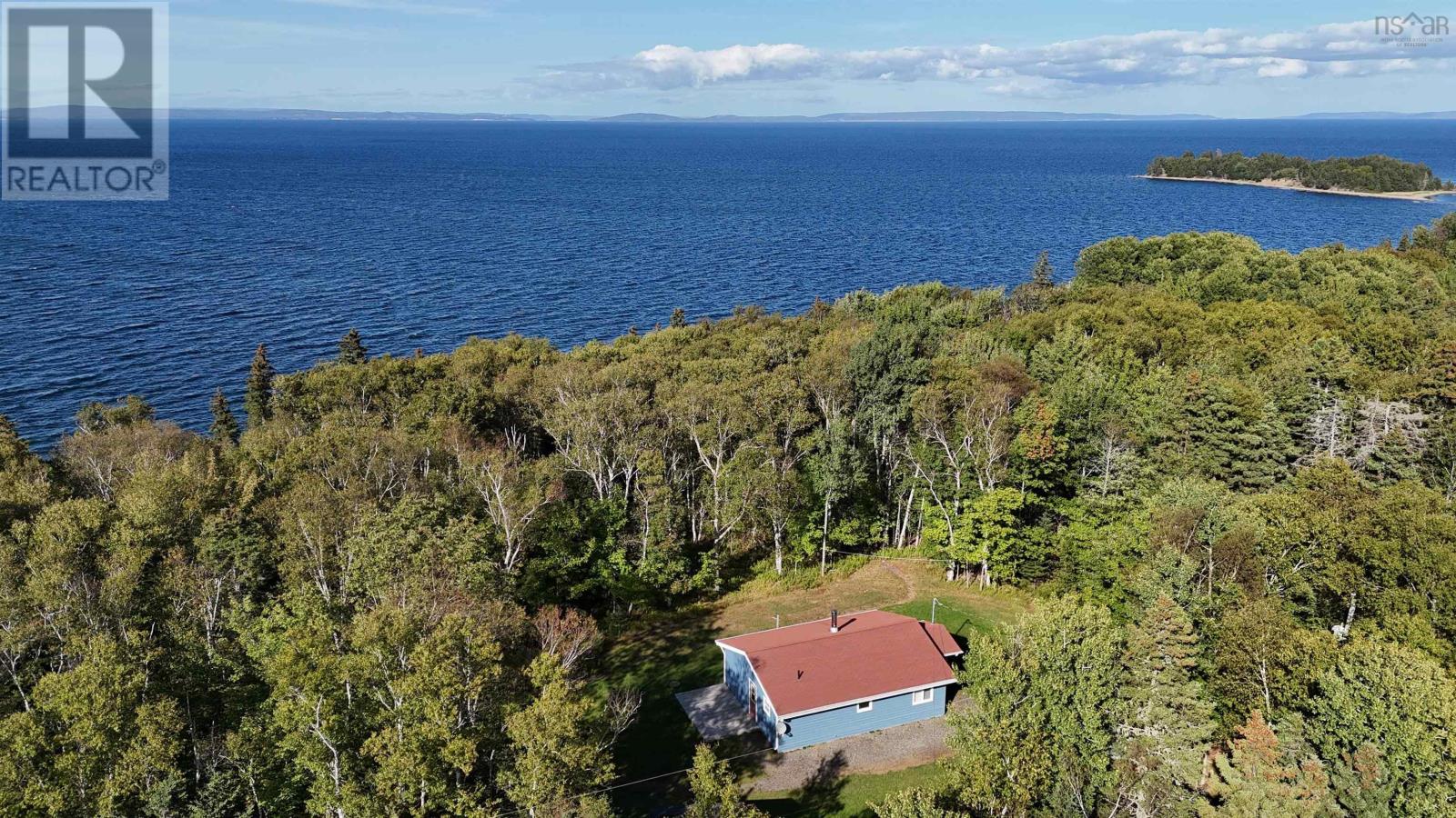 Property 21 of 46 of 5735 West Bay Rd