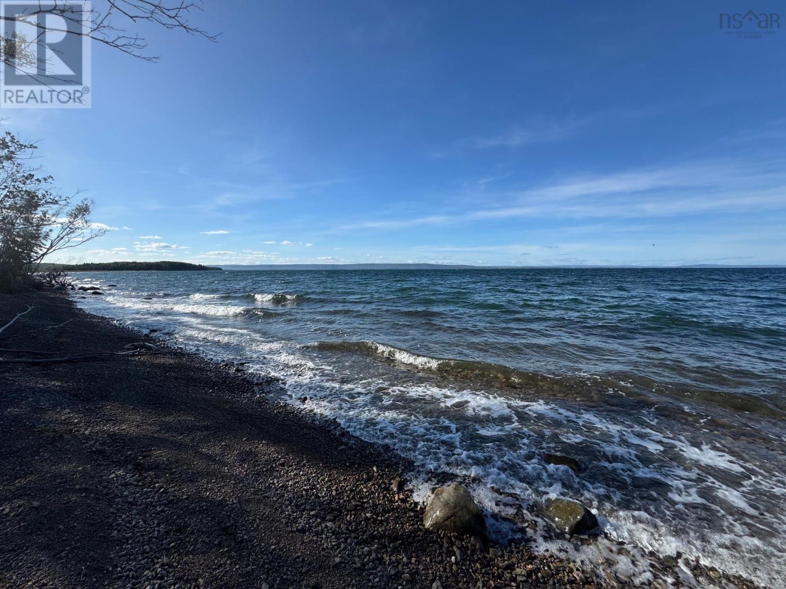 Property 32 of 46 of 5735 West Bay Rd