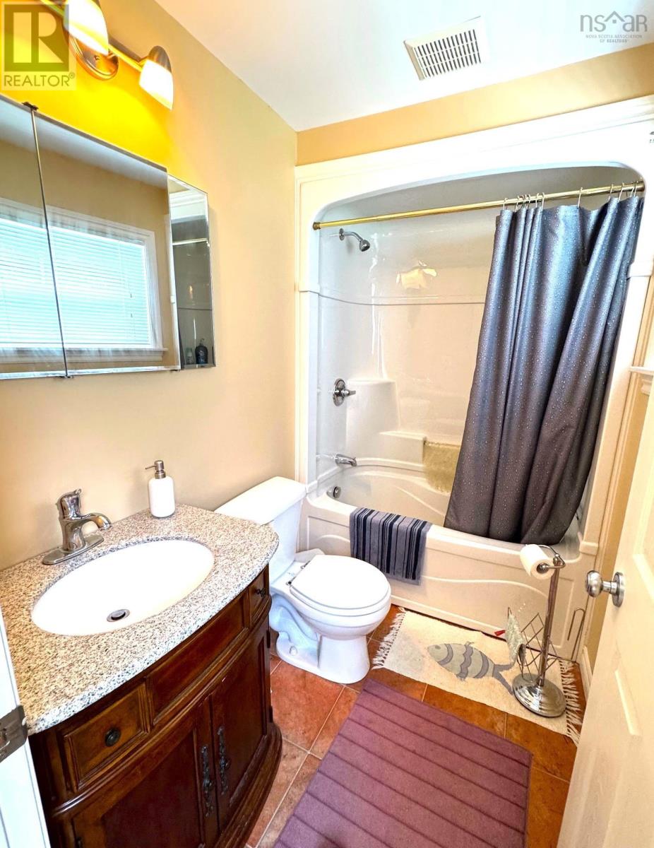 Property 43 of 46 of 5735 West Bay Rd