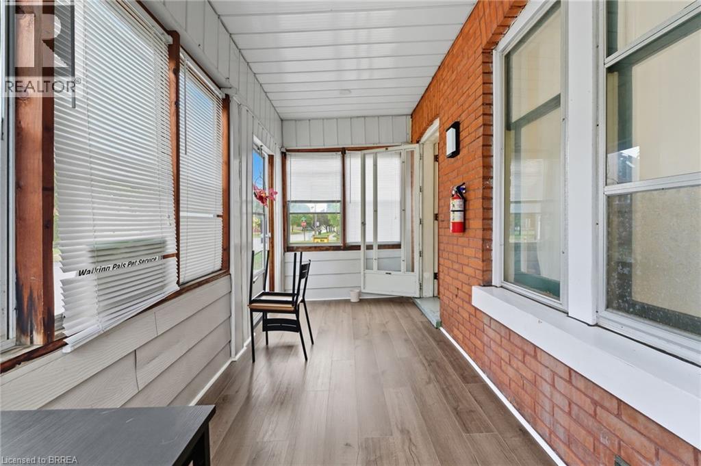 232 BROCK Street - Photo 3 of 24, Brantford, Ontario