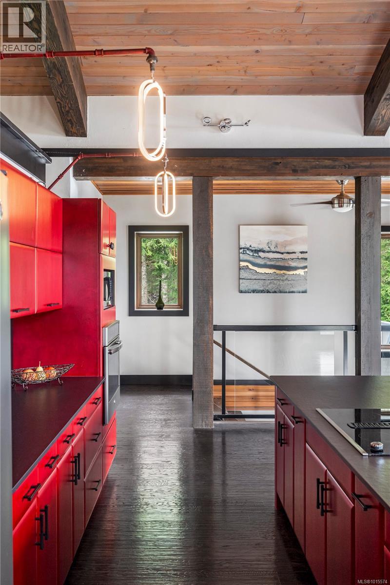 7405 Thornton Heights, Sooke