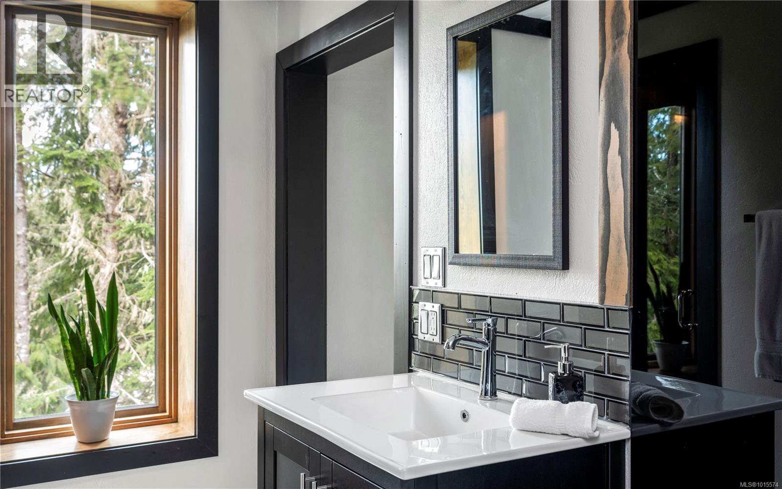  7405 Thornton Heights, Sooke