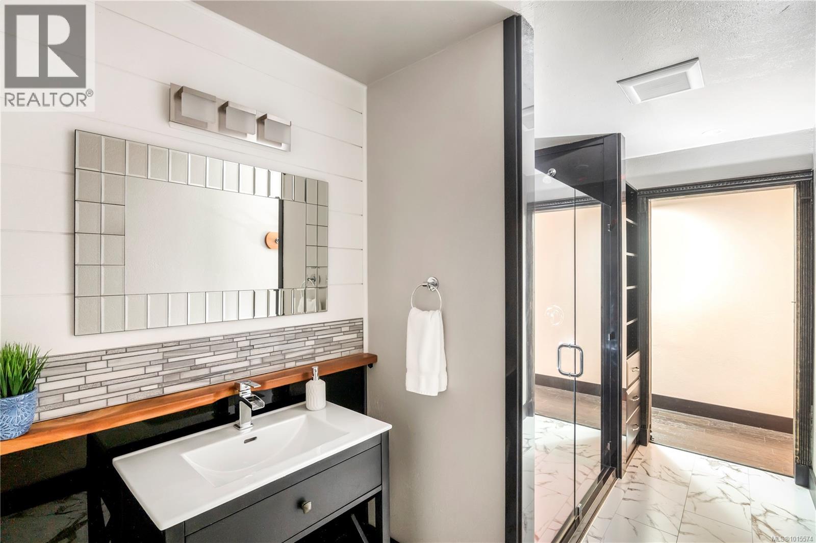  7405 Thornton Heights, Sooke