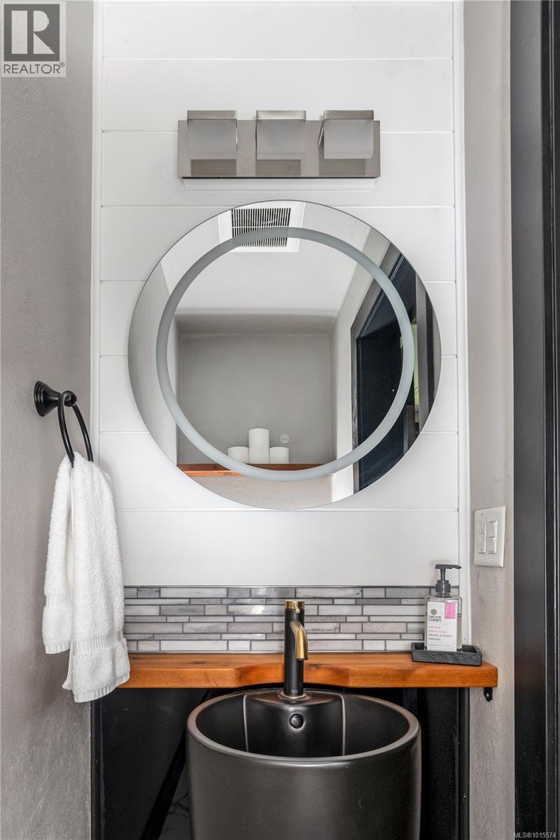  7405 Thornton Heights, Sooke