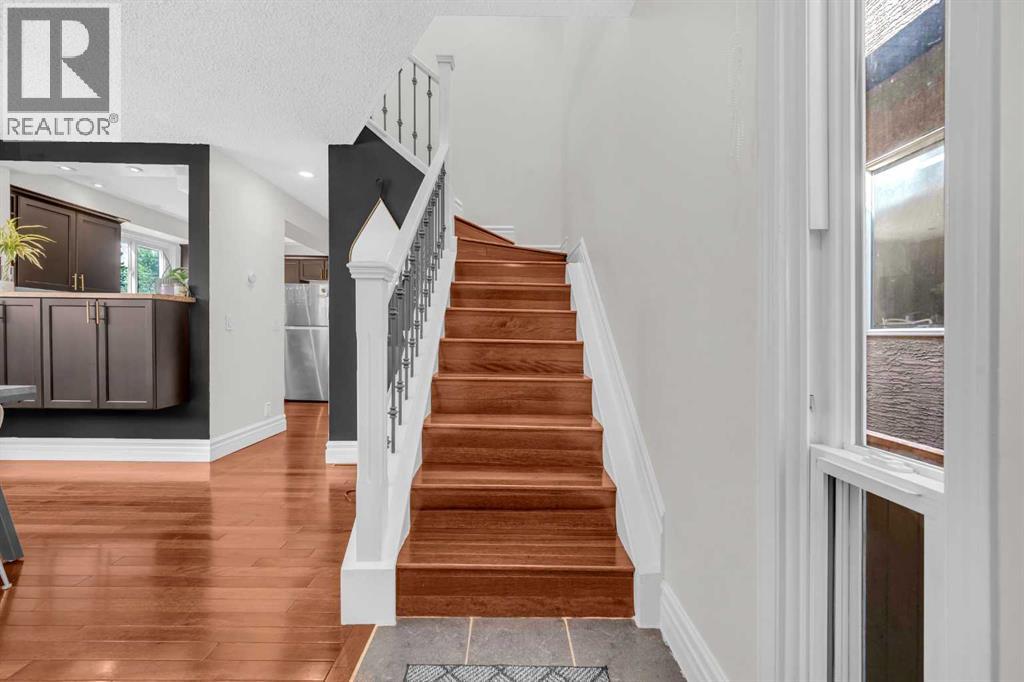 Single Family House for Sale in   Avenue NE Tuxedo Park Calgary 