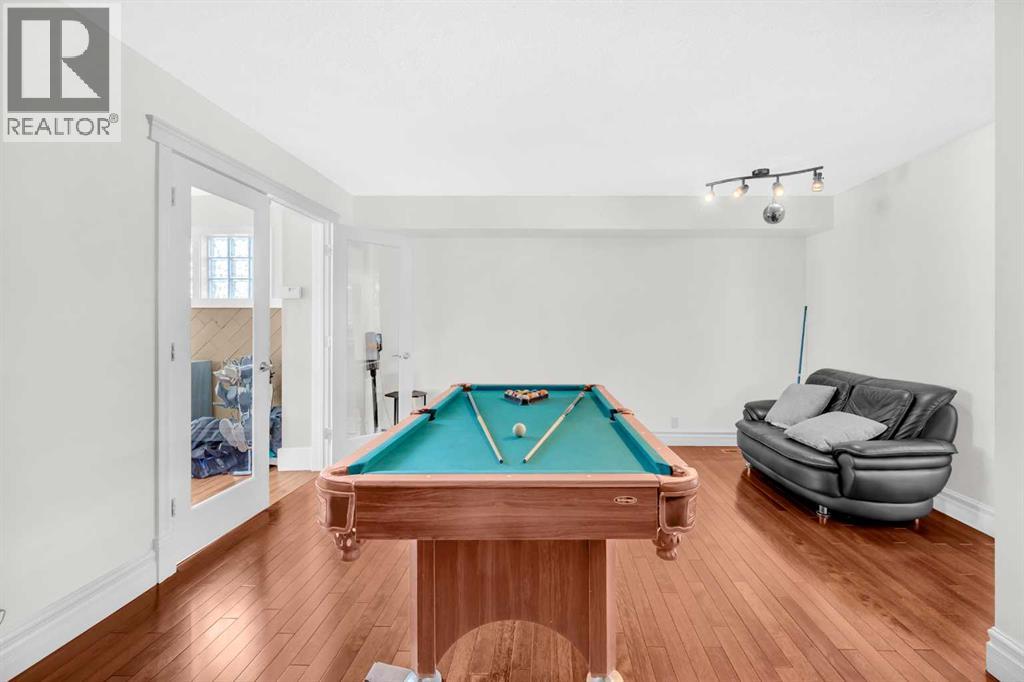 Single Family House for Sale in   Avenue NE Tuxedo Park Calgary 