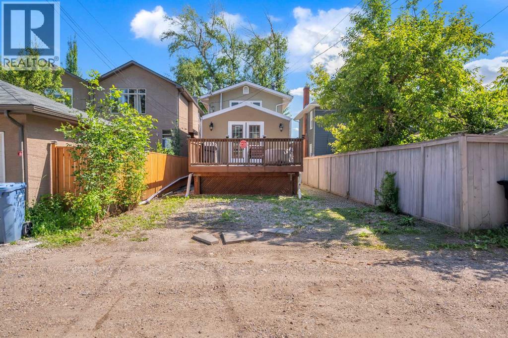 Single Family House for Sale in   Avenue NE Tuxedo Park Calgary 